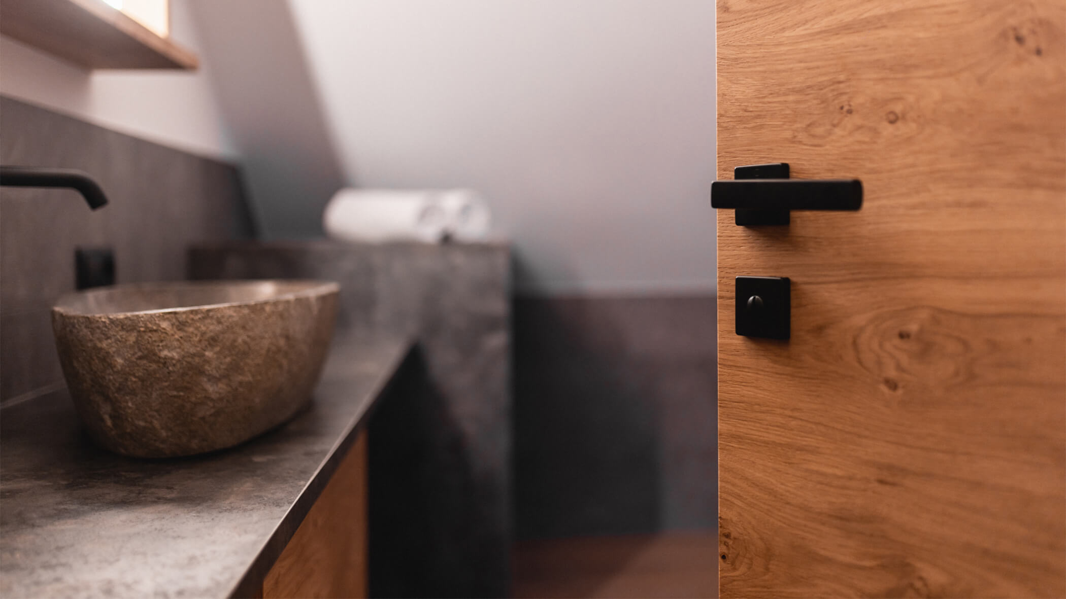 Apartment Zirm - Waschbecken Detailaufnahme - Neuhaus - Apartments & Historic Chalet in St. Sigmund