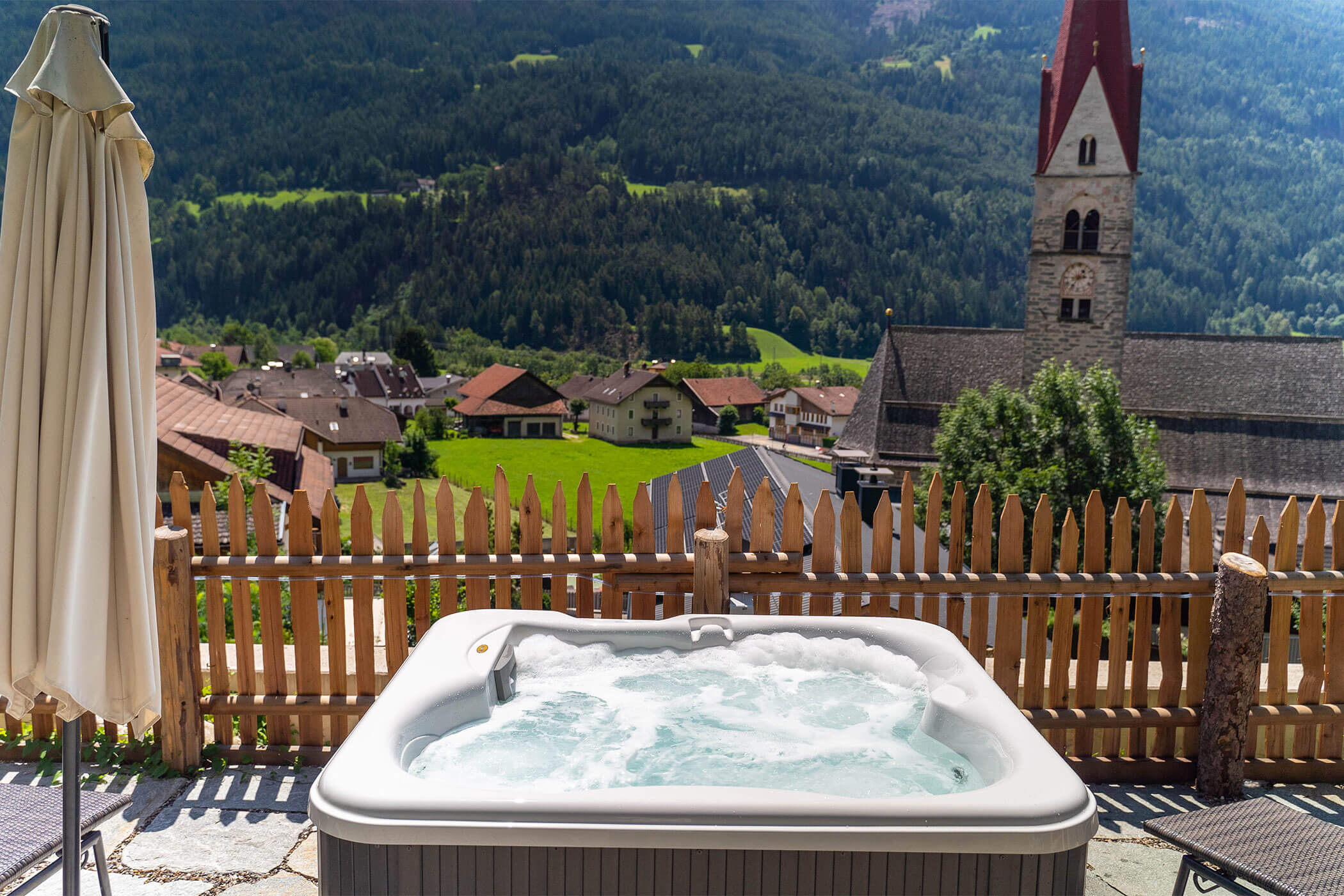Ausblick auf St. Sigmund vom Whirlpool - Neuhaus - Apartments & Historic Chalet in St. Sigmund